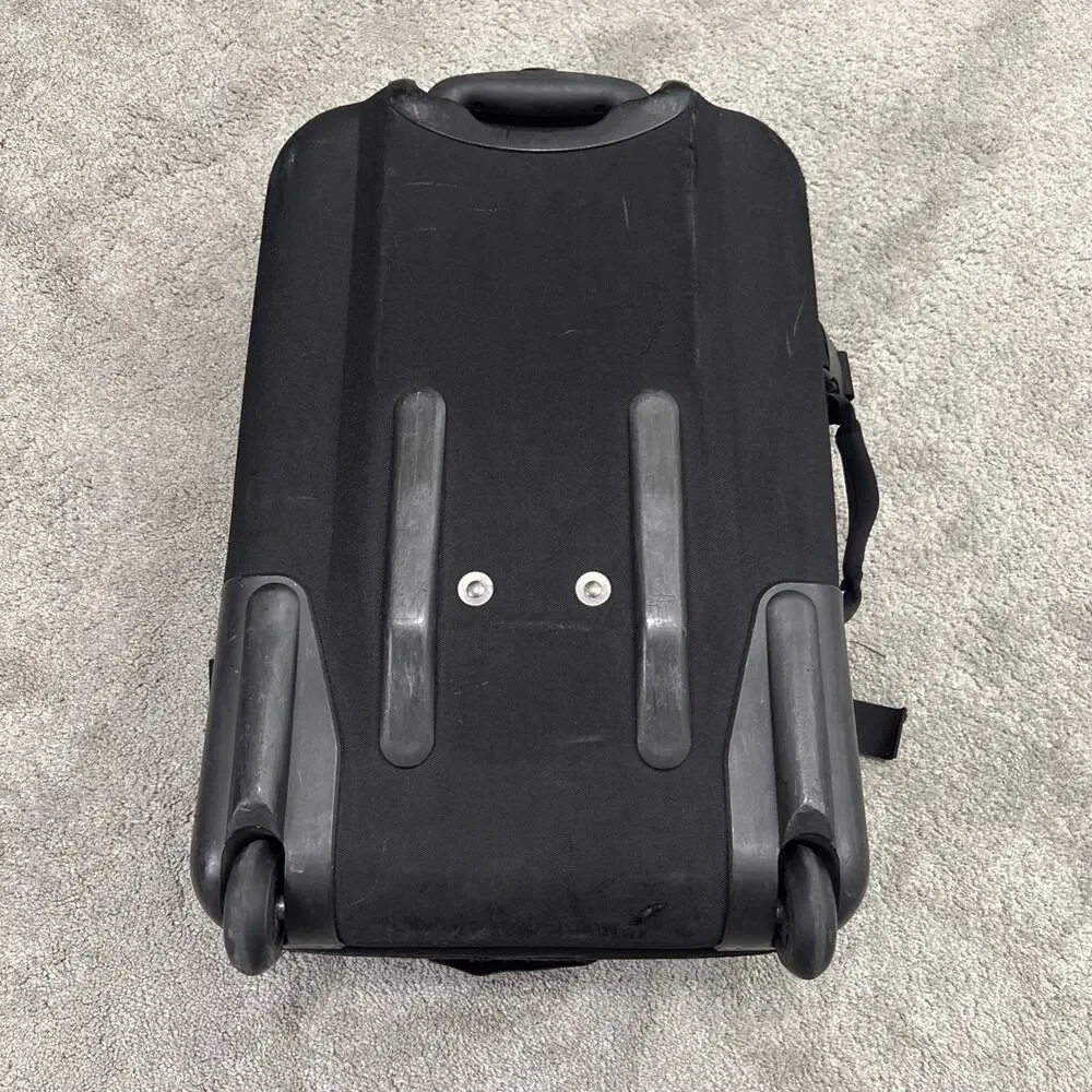 Nike Suitcase Luggage Roller Carry-On Black Travel Bag